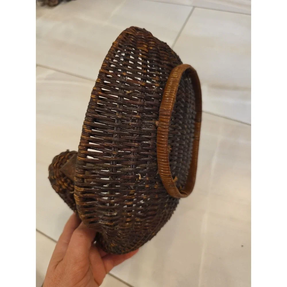 Vintage Antique‎ Duck Shaped Basket  E2